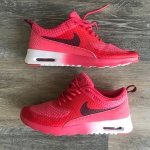 Nike Air Max, Women’s. Size 7.0